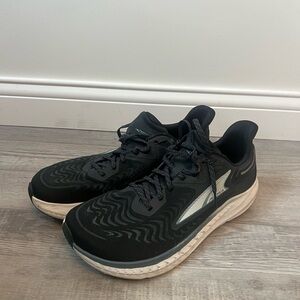 Altra Men's Black and White Athletic Running Shoes